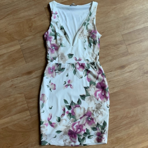 🎉HOST PICK🎉 Charlotte Russe Dress NWOT - Picture 1 of 4